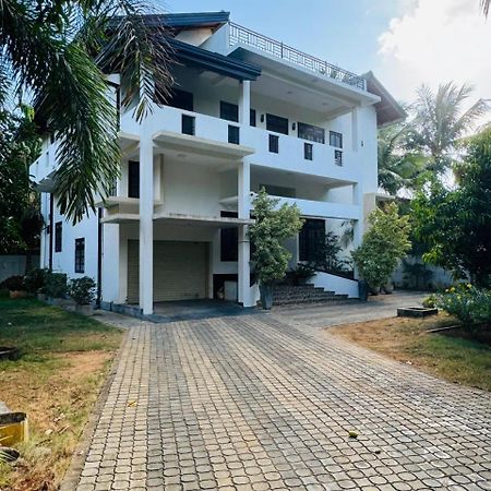 Hotel The Valampuri Jaffna Exterior foto