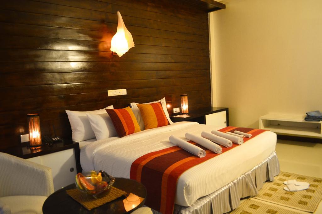 Hotel The Valampuri Jaffna Zimmer foto